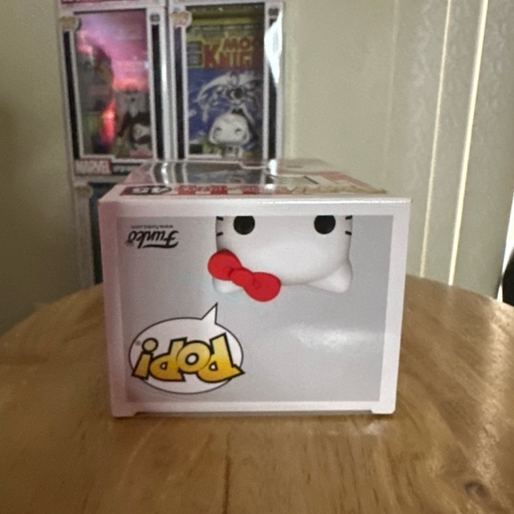 Hello kitty on bike - Picture 5 of 6